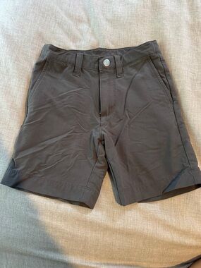 Boy’s Gray Crew Cuts Performance Shorts size 4